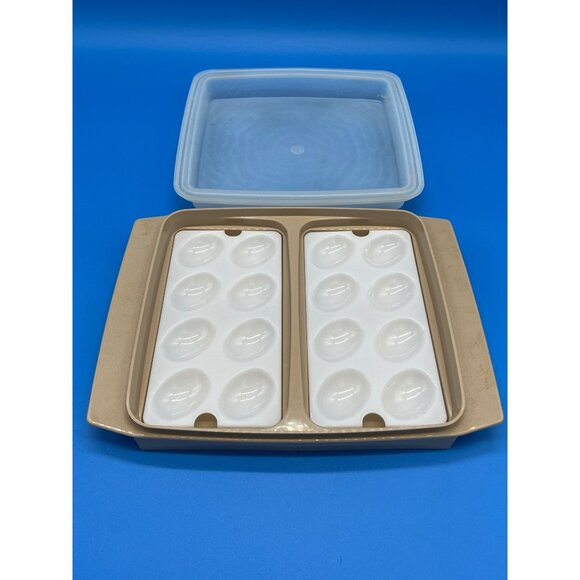 Vintage Tupperware Egg Keeper Storage Container with Divided Trays - Picture 6 of 7